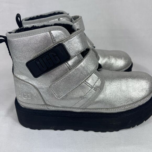 UGG Neumel Platform Leather Chukka Boots Womens Sz 6 Big Kids 4 Silver Metallic - Picture 4 of 7